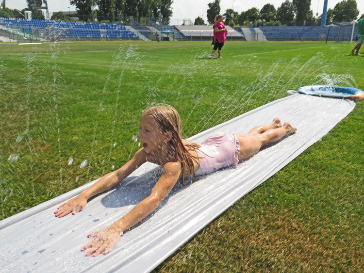 Śniadanie na trawie.
