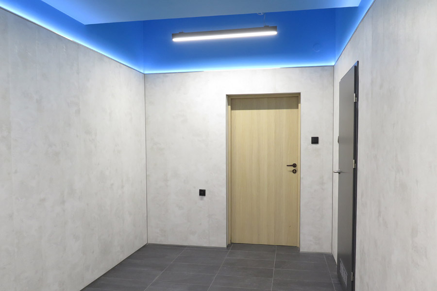 Wyremontowana szatnia.