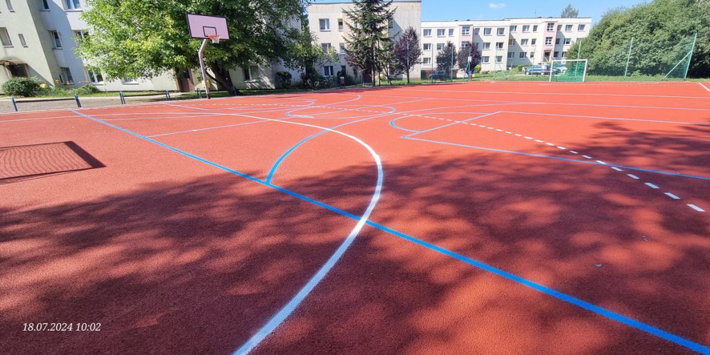 Boisko przy ul. Łagiewnickiej.